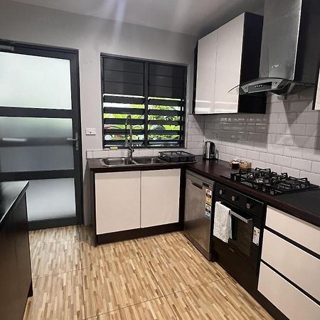 Greystone Apartments Нади Екстериор снимка