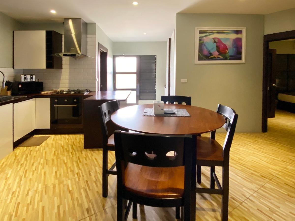 Greystone Apartments Нади Екстериор снимка