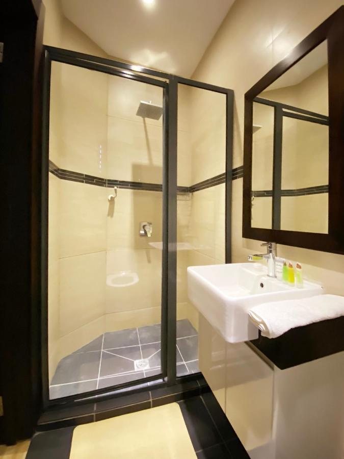 Greystone Apartments Нади Екстериор снимка